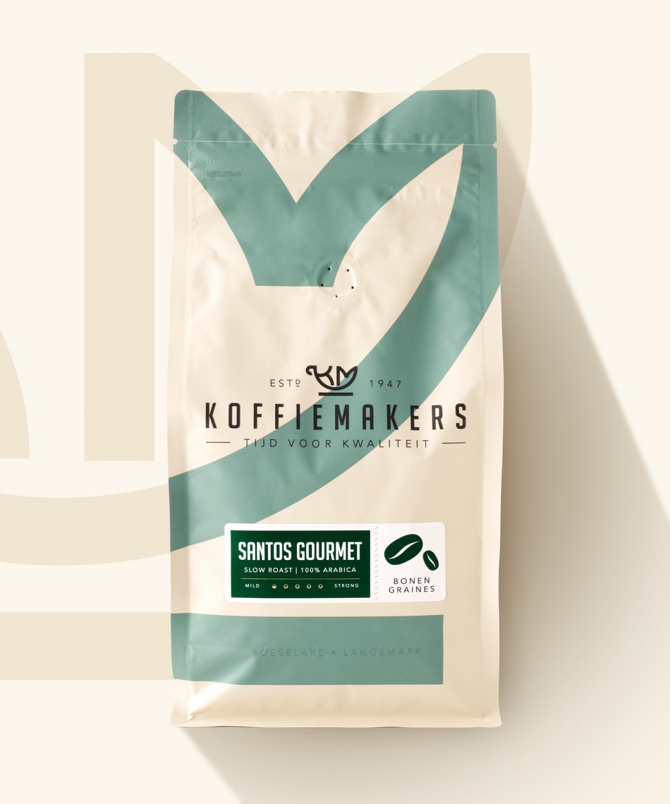 Quatre Mains package design - Coffee packaging identity for Koffiemakers