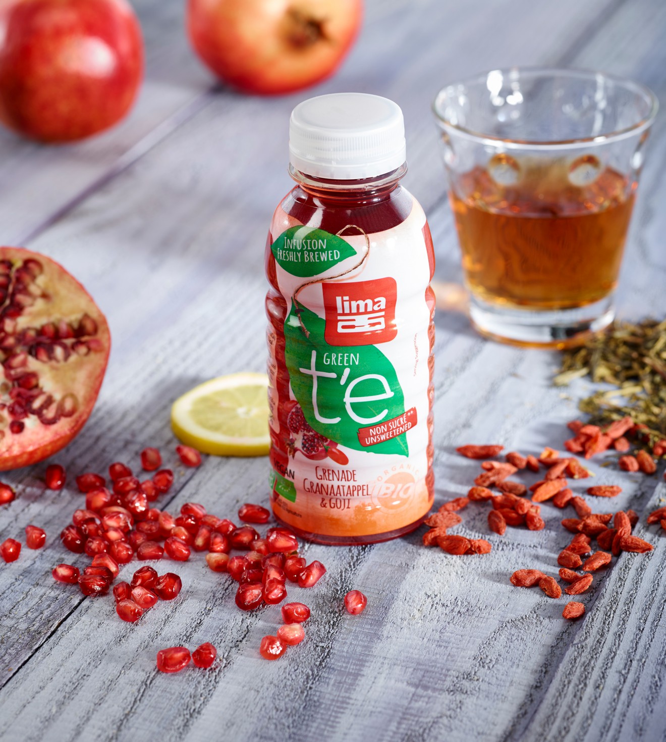 Quatre Mains package design - pomegranate, goji, tea